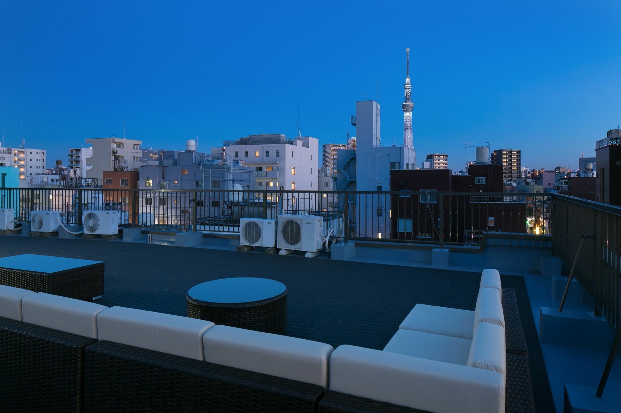 Ikidane House Asakusa Hatago Tokyo Exterior photo